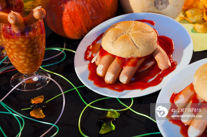 Burger and human hand food ideas for halloween