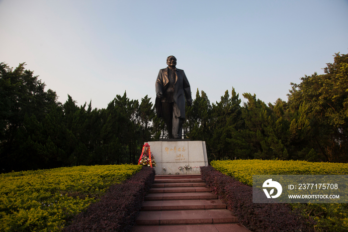 广东省深圳莲花山公园