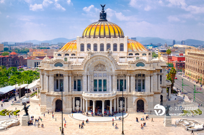 墨西哥城的美术宫（Palacio de Bellas Artes）