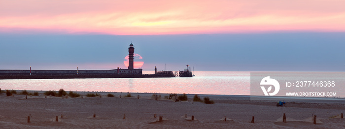 Feu de Saint Pol Lighthouse in Dunkirk at sunset