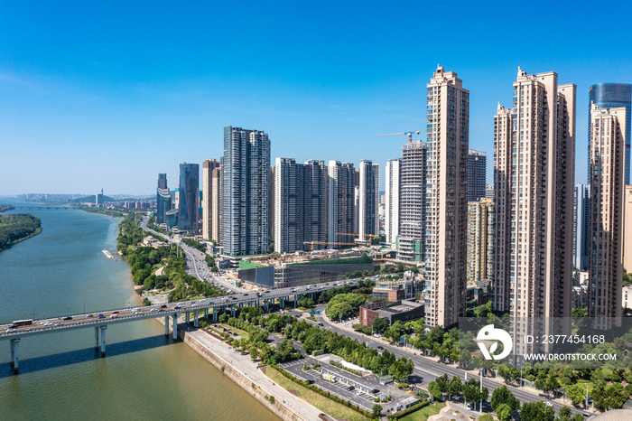 航拍长沙湘江沿岸建筑群风景