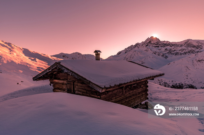 Sunset over rochebrune peak - Coucher de soleil sur le pic de rochebrune, Queyras, Hautes Alpes