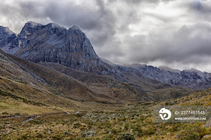 Camino al Púlpito en El Cocuy