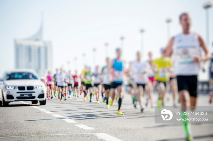 marathon runners in the city