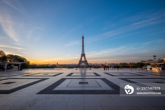 A view of the Eiffel Tower from Palais de Chaillot, Paris, France