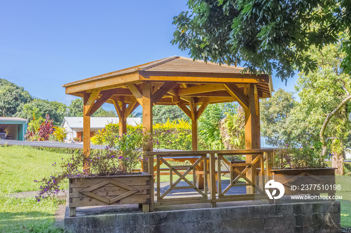 kiosque public de picnic, Bois Blanc, île de la Réunion