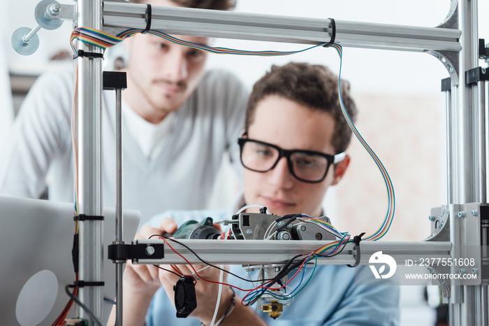 年轻工程师3D打印