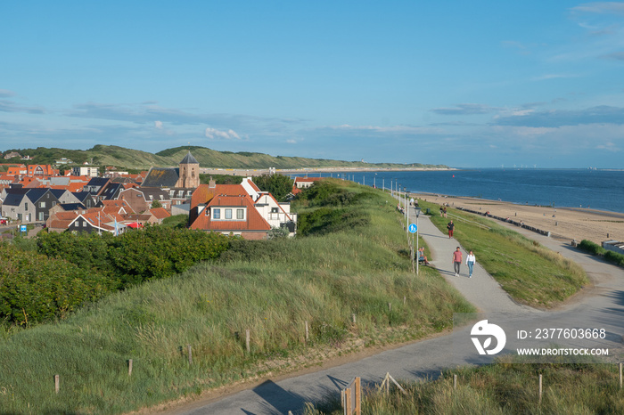 Der Badeort Zoutelande an der niederländischen Küste in Zeeland