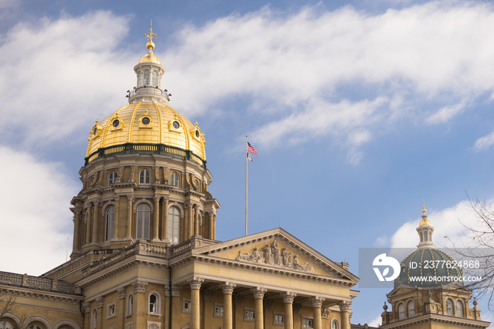 Des Moines Iowa Capital Building Government Dome Architecture