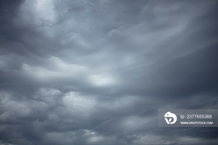 Accumulting clouds from a cold winter storm