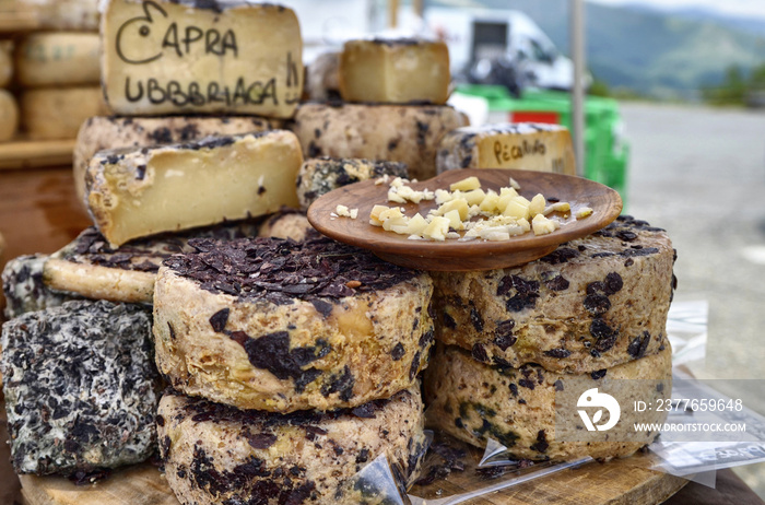 Seasoned tomes and typical Piedmontese cheeses