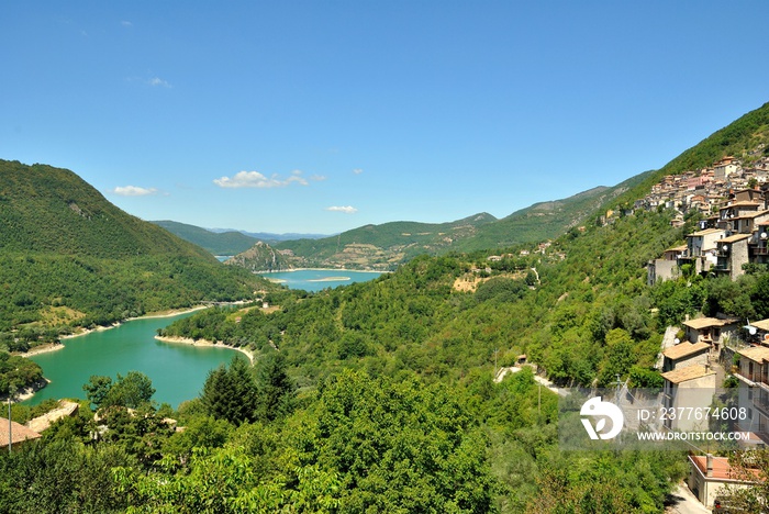 Paganico Sabino e Ascrea - Veduta del Lago del Turano - Chieti - Lazio - Italia