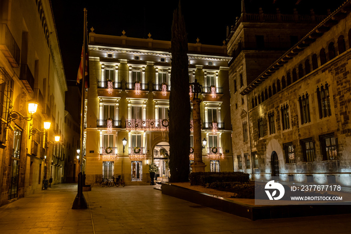 Weihnachtliche Beleuchtung in Valencia