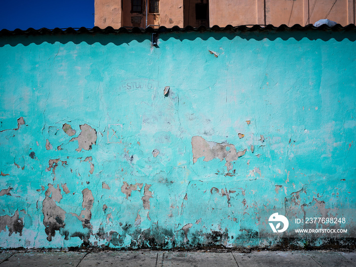 grunge wall background in havana, cuba