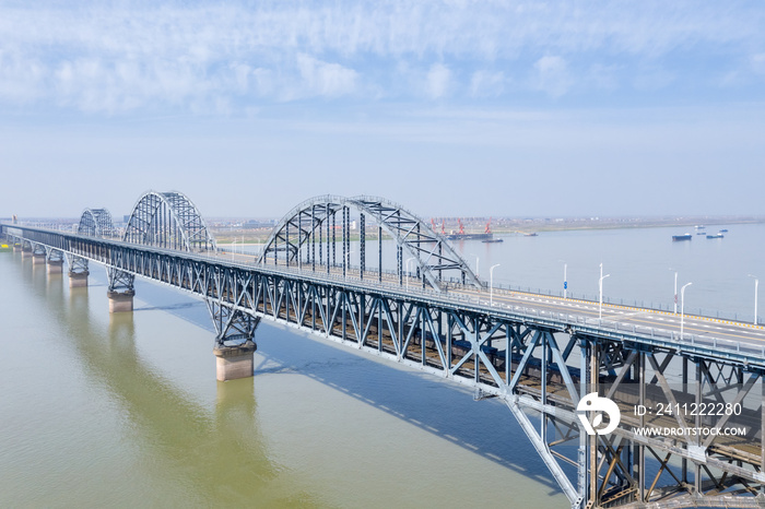 railway highway combined bridge closeup