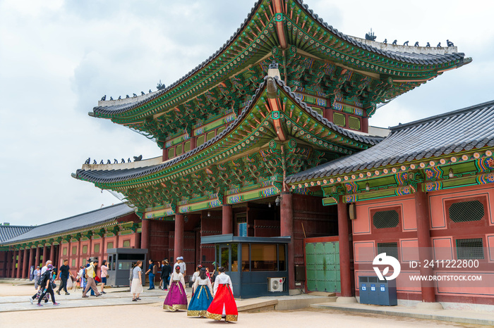 韓国のソウルの観光名所を旅行している風景 A scene from a trip to a tourist attraction in Seoul, South Korea.