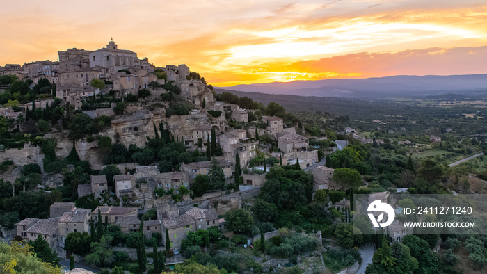 Goult in Provence, beautiful village perched on the mountain