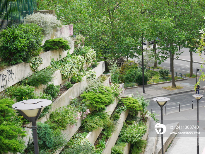 Landscaping in Paris, France: La coulée verte