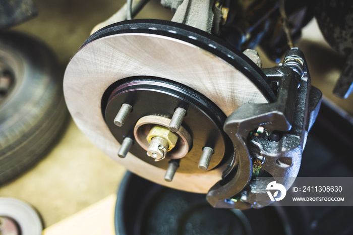 Car disk brakes repair service performed