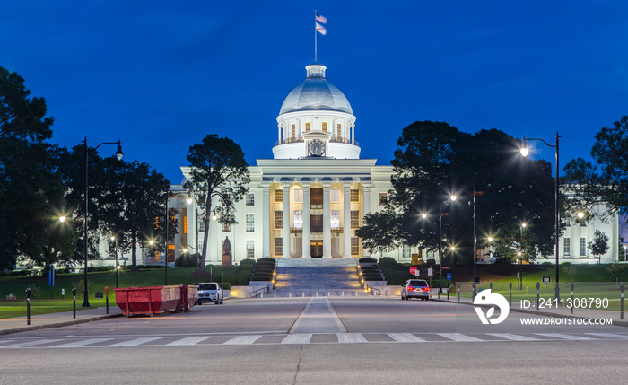 Alabama State Capitol in Montgomery at Night