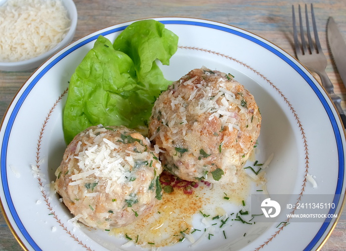 Speckknödel mit brauer Butter