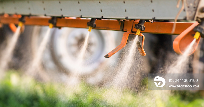 Nozzle of the tractor sprinklers