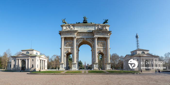 Milan Arco Della Pace Milano peace triumphal arch gate travel traveling town panorama in Italy