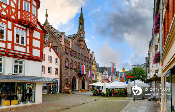 Montabaur, Rathaus und Markt (Fussgängerzone)