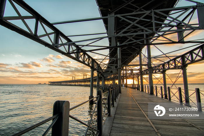 muelle del tinto Huelva, Andalucía costa de la luz