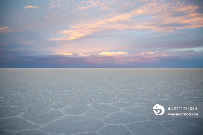 Uyuni Salt Flats in bolivia is the world’s largest salt falt.