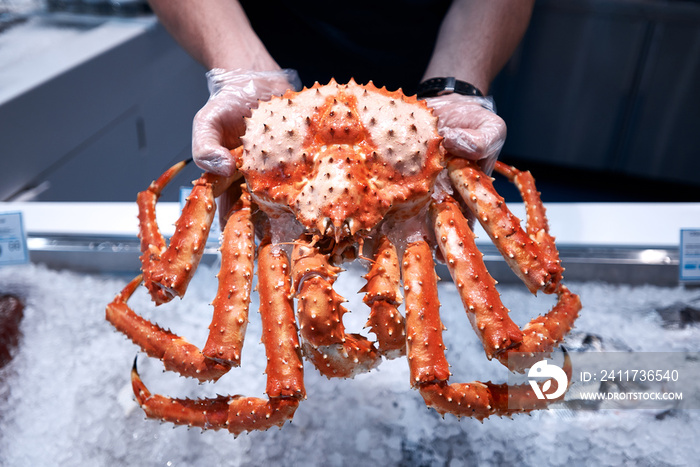 arctic snow crab on ice in market