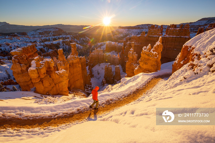 Hike in winter Bryce