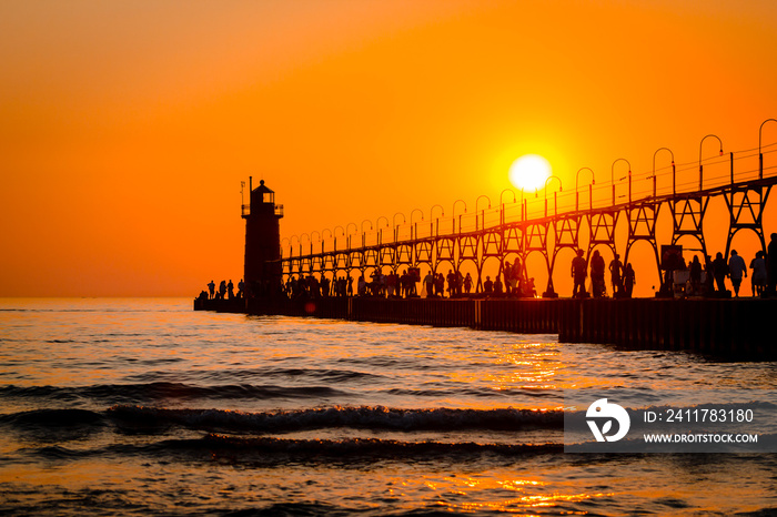 South Haven’s lighthouse and pier during sunset