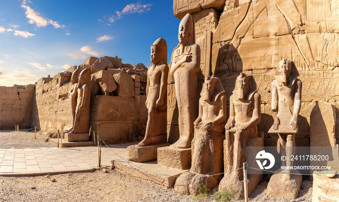 Statues of Thutmes III and Amenhetep II in 7th Pylon of Karnak Temple, Luxor, Egypt