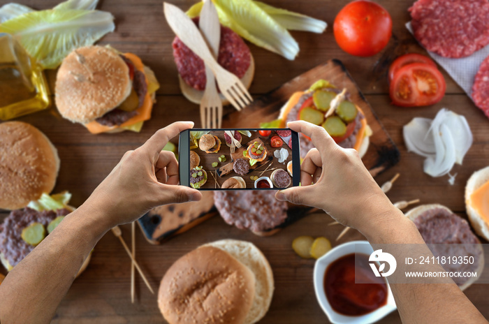 用智能手机拍食物