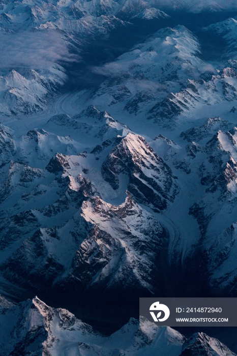 航拍雪山