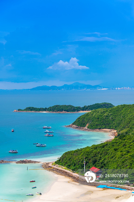 Tropical white sand beach and sea at Tawaen Beach on larn island, Pattaya City, Chonburi, Thailand