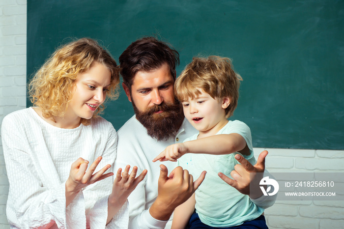 Family school partnership. Counting on fingers. Home Family math schooling - Parents teaching kids p