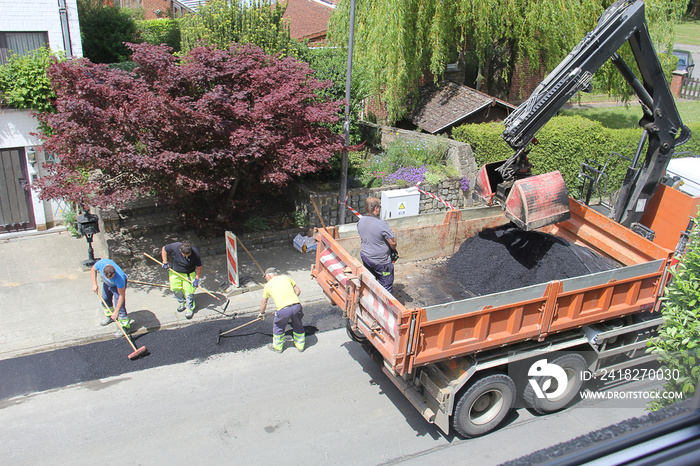 chantier rue goudronnage