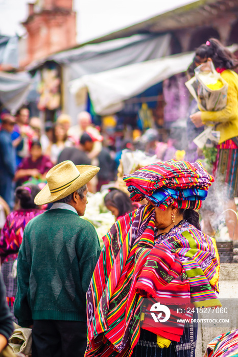 危地马拉奇奇卡斯特南戈的土著玛雅市场