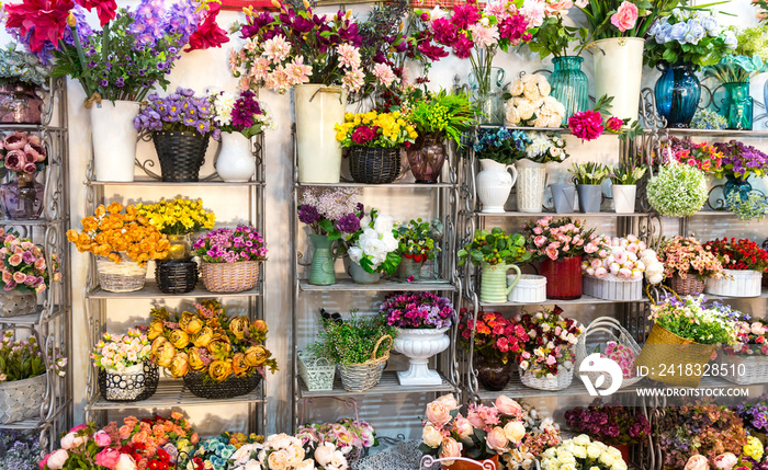 花店，货架上的花束，花店生意