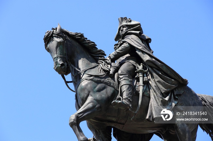 George Washington monument