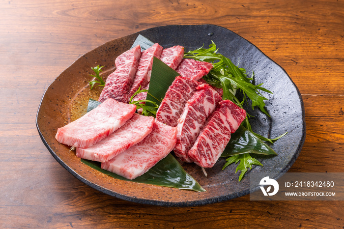 和牛で焼肉　Japanese style luxury grilled beef