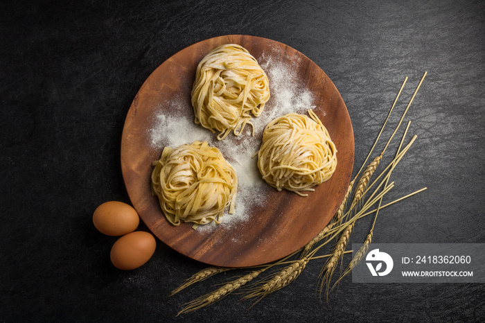 イタリア食材　生パスタ　 fresh pasta and Italian ingredients