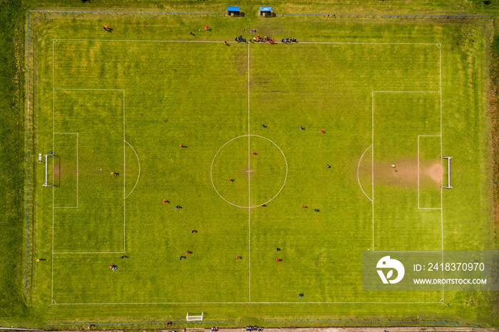 两支威尔士队进行主场比赛时足球场的鸟瞰图