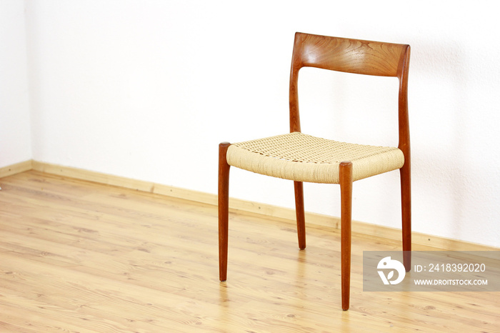 丹麦柚木椅子丹麦设计椅子60年代中期复古餐巾纸绳座椅木现代