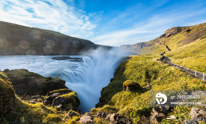 Gullfoss Golden falls瀑布与徒步小径长时间曝光