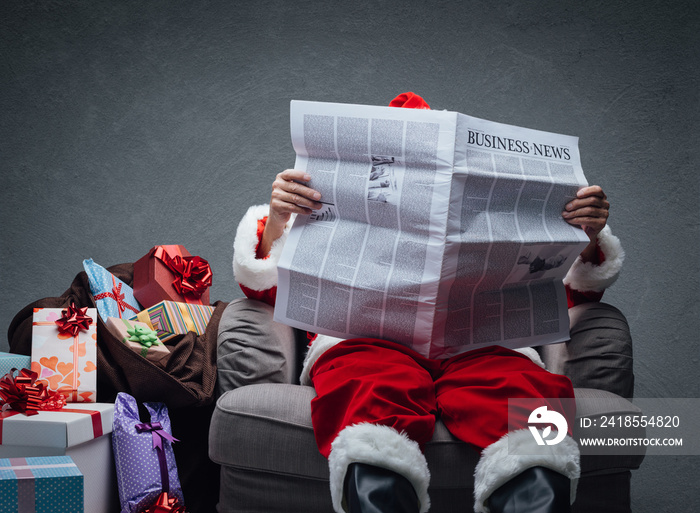 圣诞老人阅读商业新闻