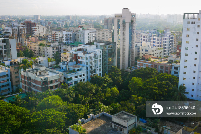 阳光明媚的达卡城市建筑