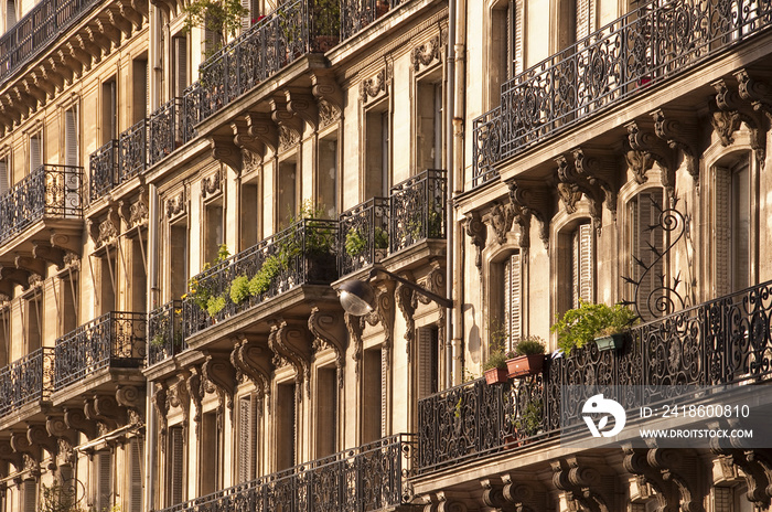 Immeuble hausmannien à Paris - France